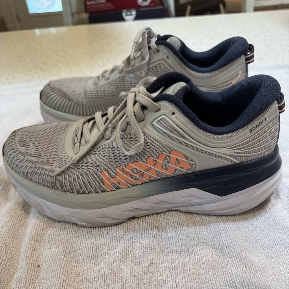 Hoka Bondi 7 Gray and Orange Women's Athletic Shoes